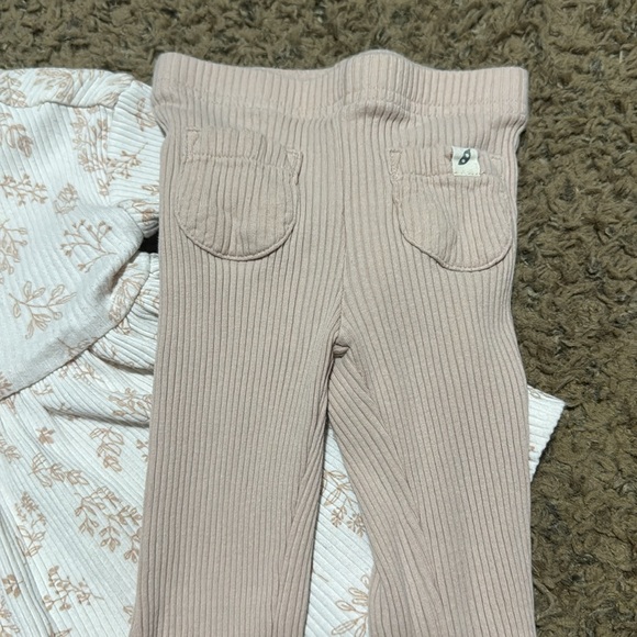 Matching set - Picture 3 of 5